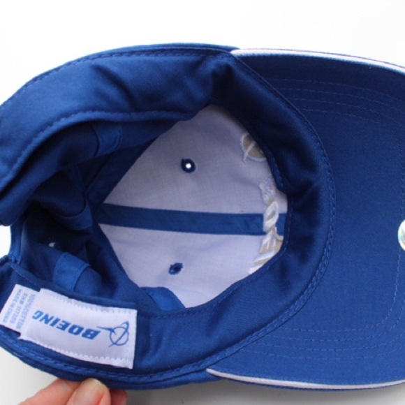 NWOT Boeing hat - Picture 4 of 8